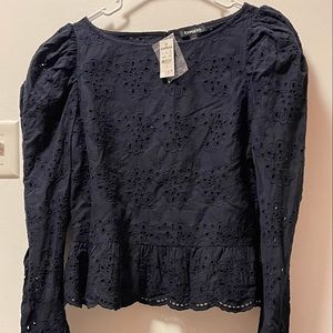 Long sleeve lace top